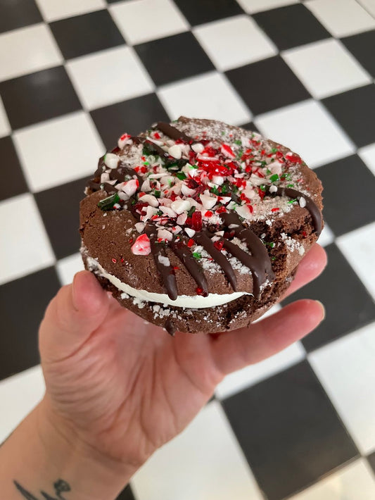 Little Jo Berry Cookie Sandwich